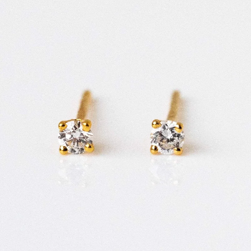 Crystal Clear Earrings For Casual Wear-Solid Gold Diamond Studs