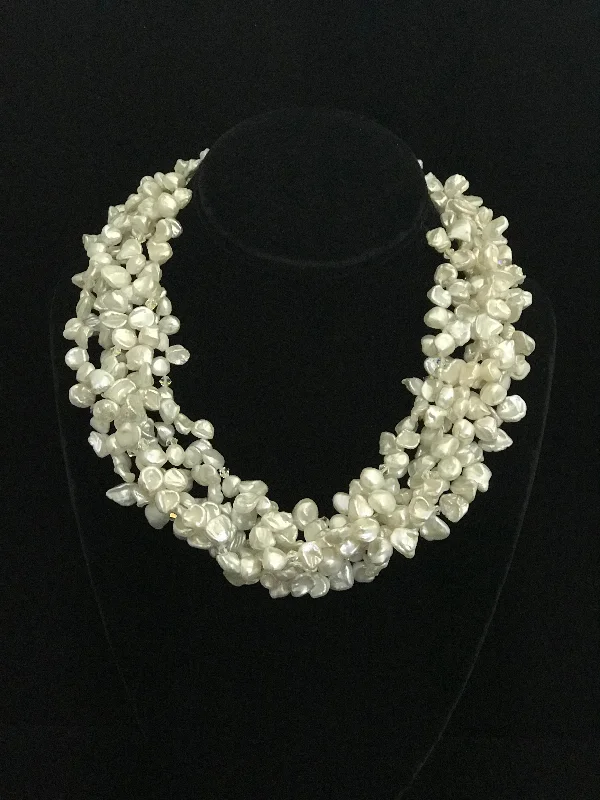 Trendy Gold Necklace For Fashion Events-Six Strand Keishe Pearl Necklace