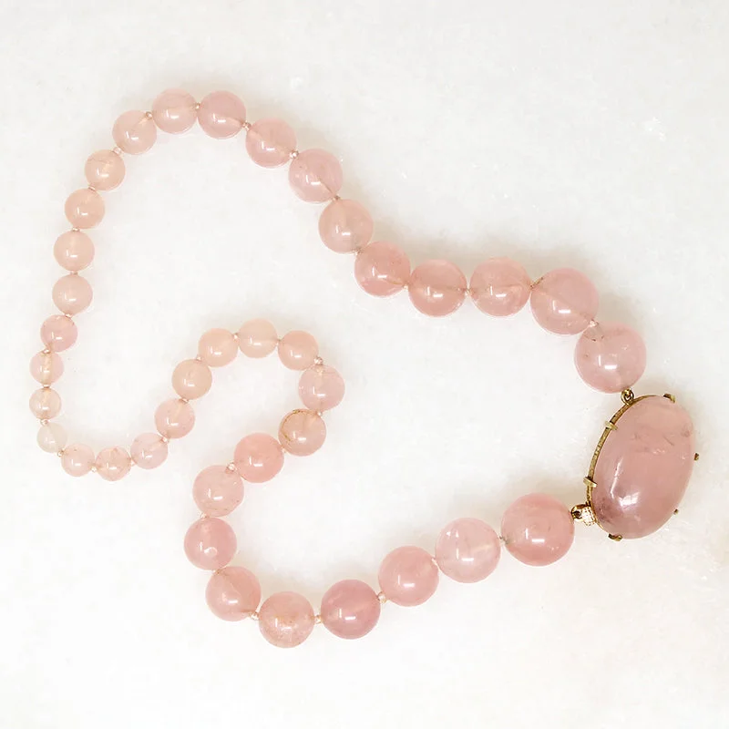 Classic Choker Necklace For Fashionable Look-Blushing Rose Quartz Bead & Gold Necklace