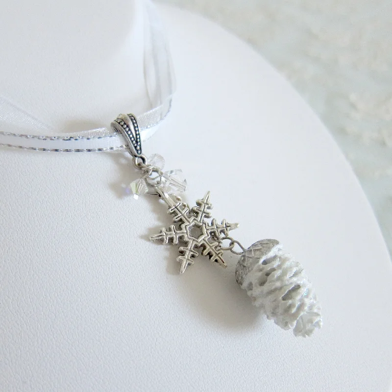 Sparkling Diamond Necklace For Evening-Snowflake Pine Cone Necklace with Swarovski Crystals