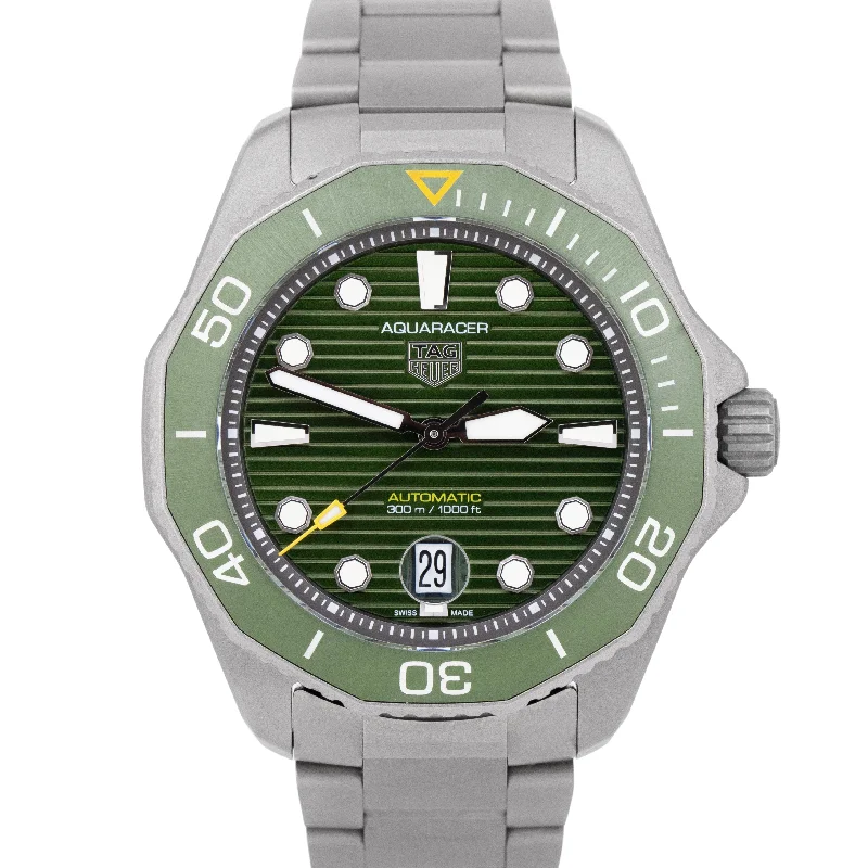 Solar Watches With Environmentally Friendly Materials-MINT 2023 PAPERS Tag Heuer Aquaracer Green Titanium WBP208B Date Watch BOX